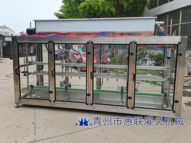 國內(nèi)白酒廠用什么灌裝機(jī)？