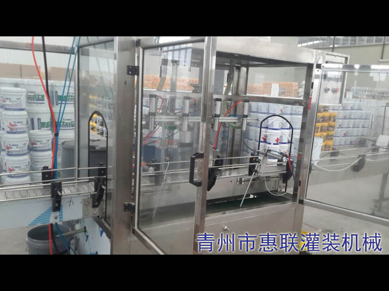 全自動車用尿素灌裝機(jī)